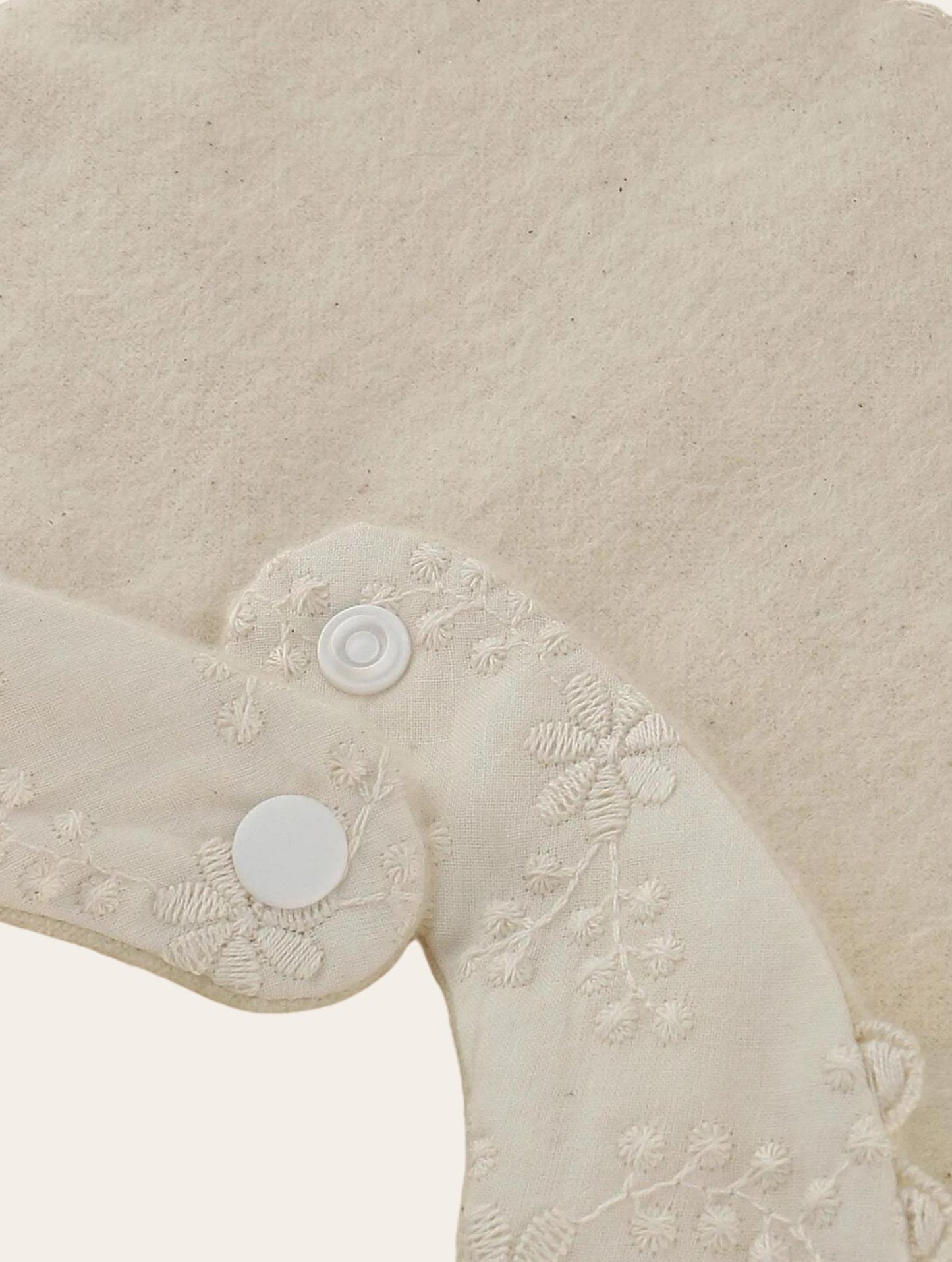 Slabbetje - Kraagje kant